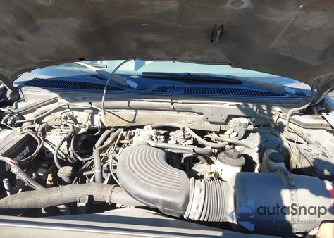 2002 Ford F-150 Lariat/Xlt z USA, uszkodzony, nr VIN 1FTRW08L22KC98708